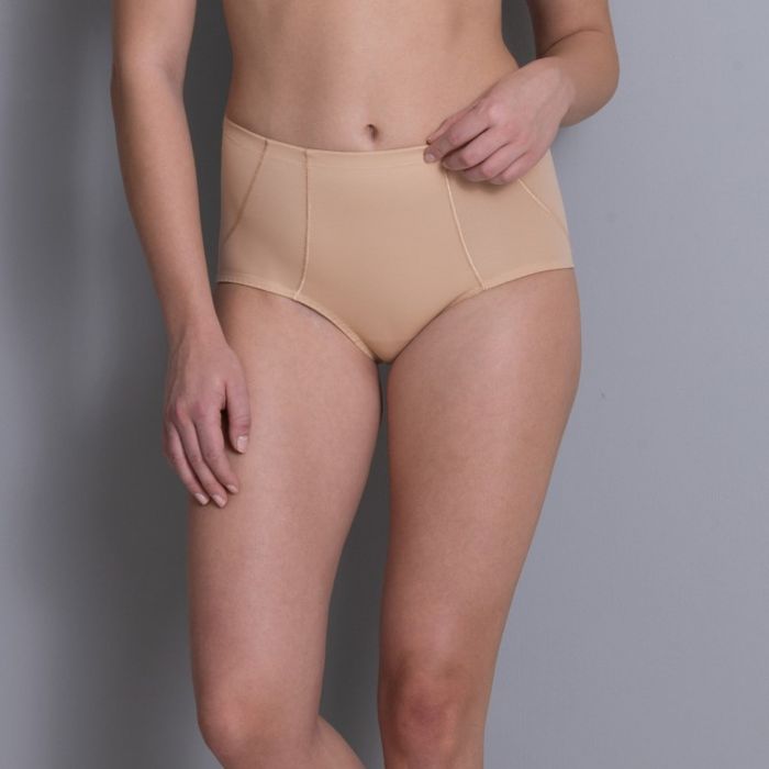 Anita Clara pantyslip in sand