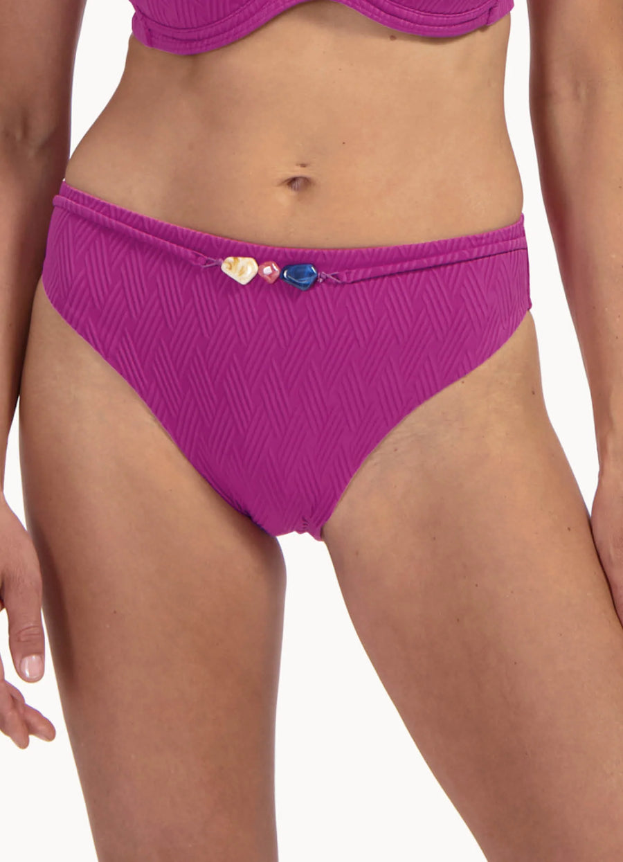 Cyell Texture Viola high-leg bikinislip in fuchsia paars