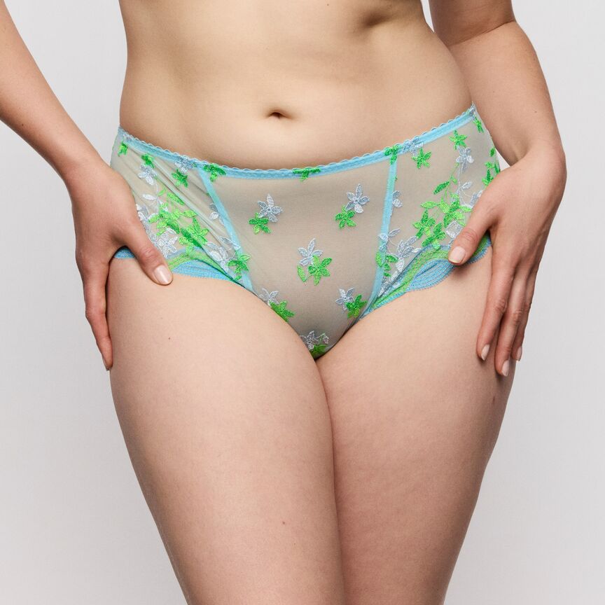 Primadonna Cala Luna luxe string in ice dream