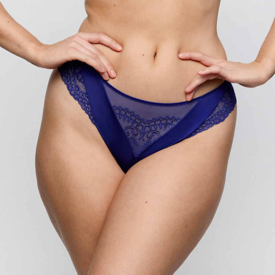 Primadonna Shimla string in crazy blue