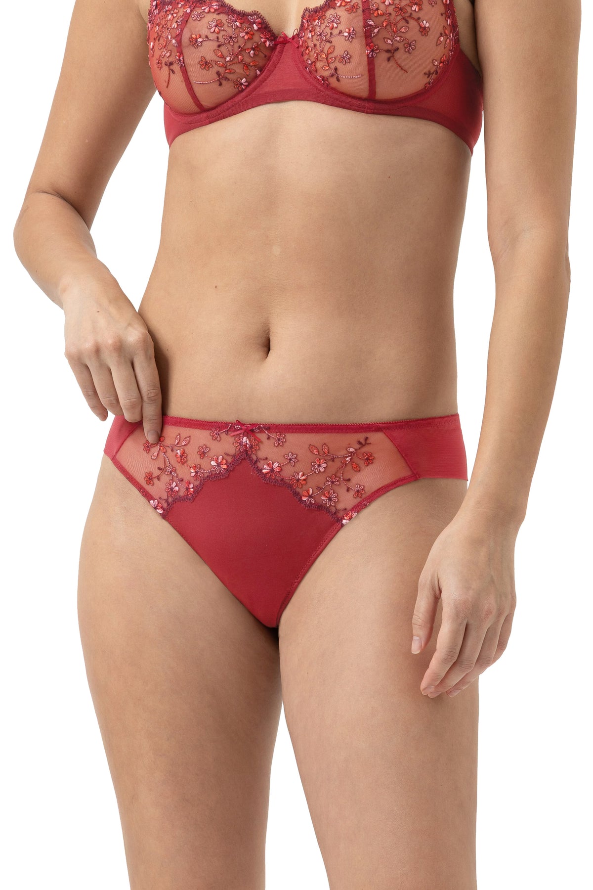 Mey Delightful string in gala red