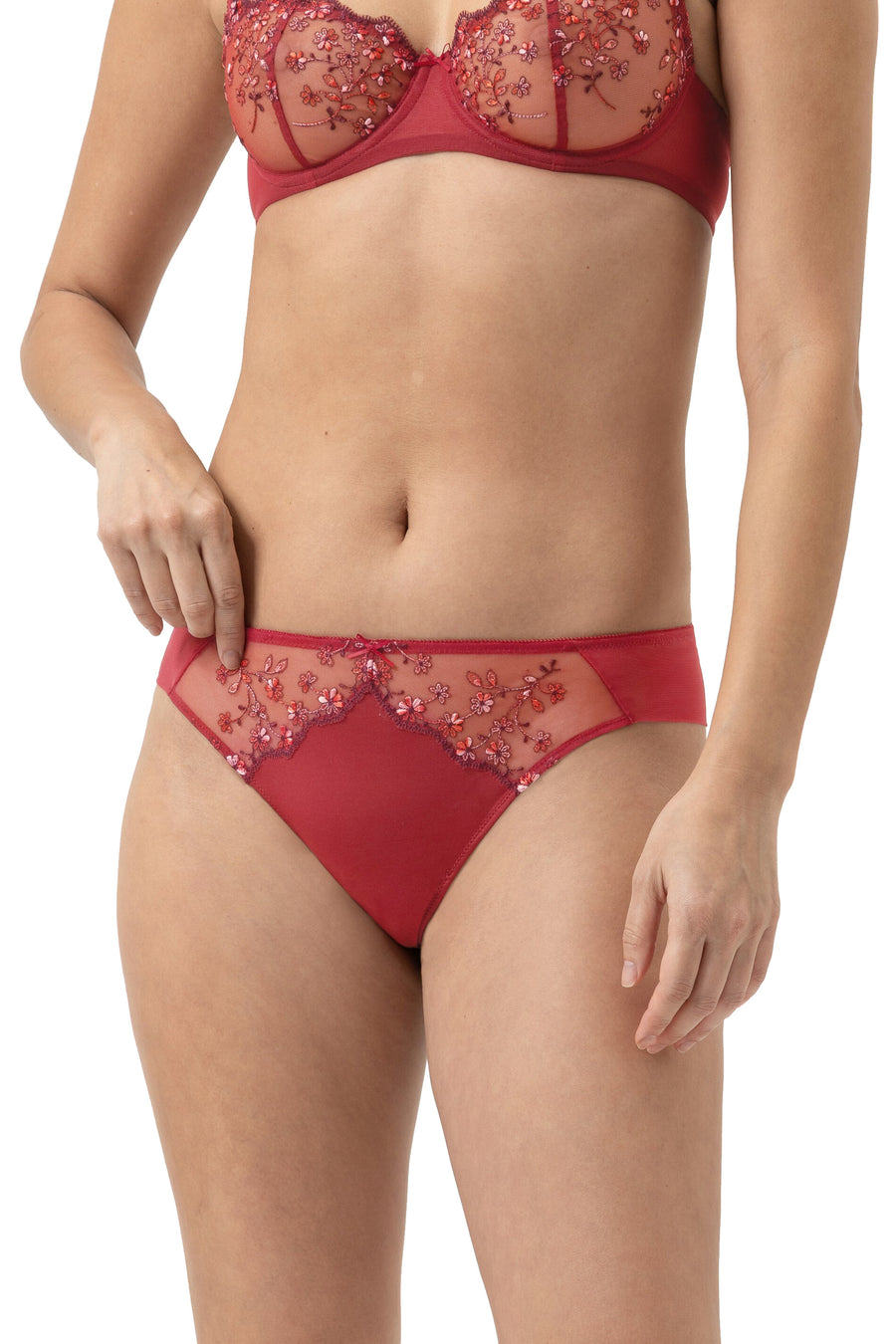 Mey Delightful string in gala red